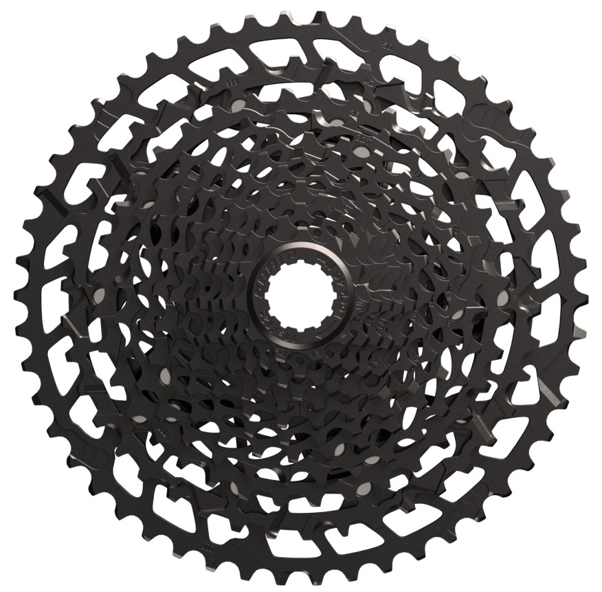 Destaque do cassete SRAM NX Eagle está na compatibilidade com freehubs de 8 ,9 e 10 velocidades, com encaixe de "estrias".